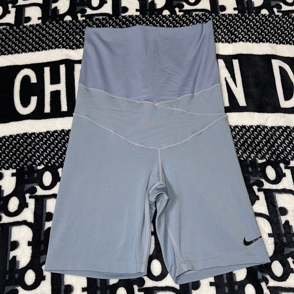 Nike Maternity Short